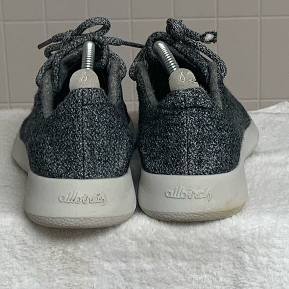 WOMENS ALLBIRDS WOOL RUNNERS ATHLETIC SHOES SIZE 9 GRAY BLACK NICE - Picture 4 of 6